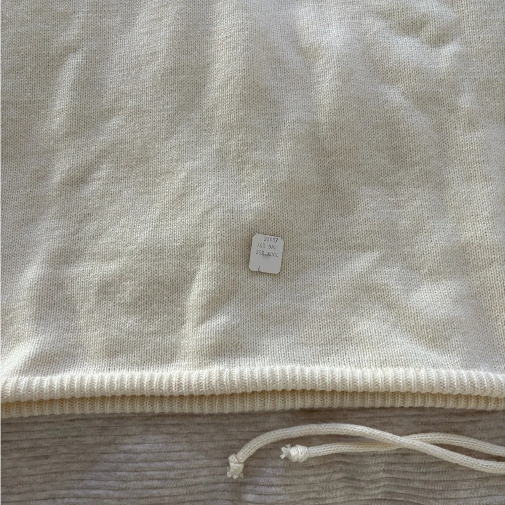 Vintage Sidney Gould “it’s pure Gould” Wool and Acrylic Cream Women’s Sweater - Picture 12 of 12